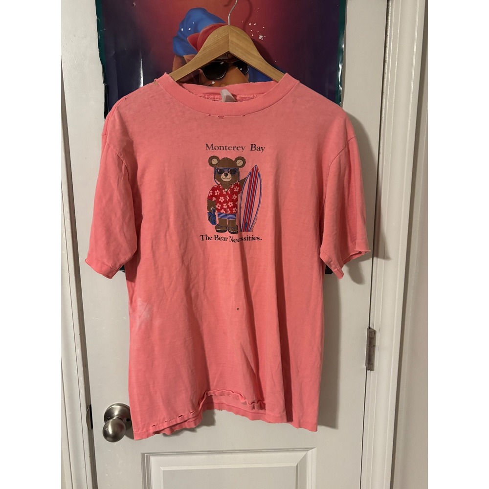 Vintage Monterey Bay The Bear Necessities Surfing Bear Graphic T-Shirt Pink L